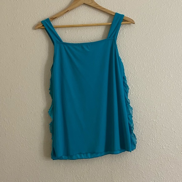 Flowy Tank w/ Ruffled Front - Picture 2 of 3